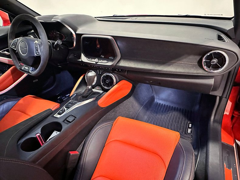 2018 Chevrolet Camaro 53