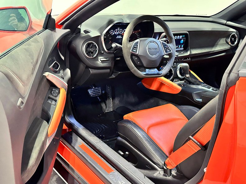 2018 Chevrolet Camaro 65