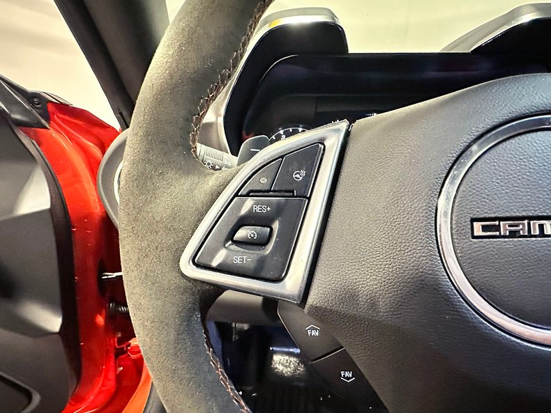 2018 Chevrolet Camaro 81