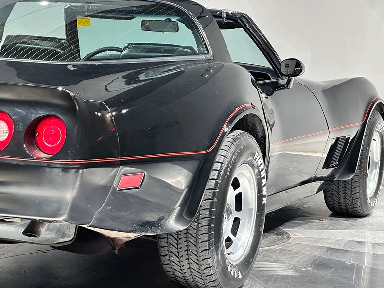 1981 Chevrolet Corvette 32