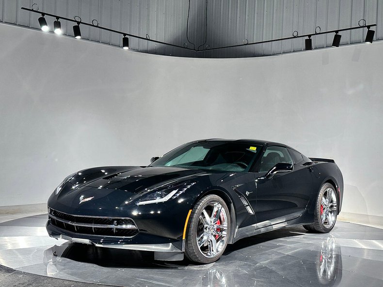 2016 Chevrolet Corvette 2
