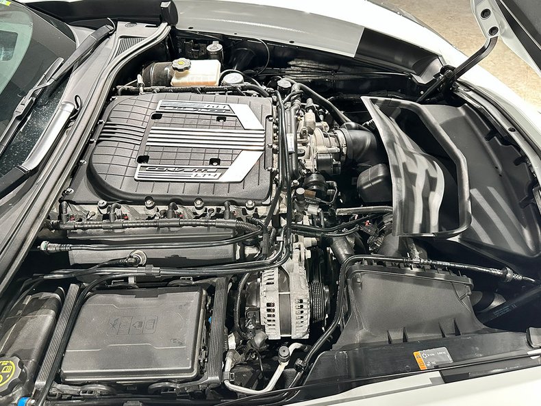 2016 Chevrolet Corvette 23