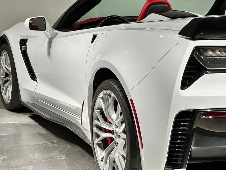 2016 Chevrolet Corvette 32