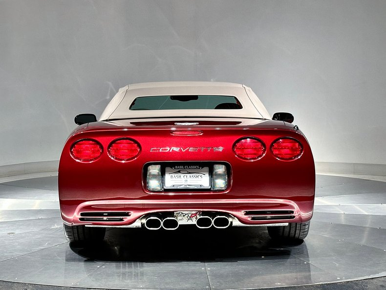 2003 Chevrolet Corvette 10