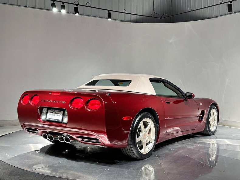 2003 Chevrolet Corvette 9