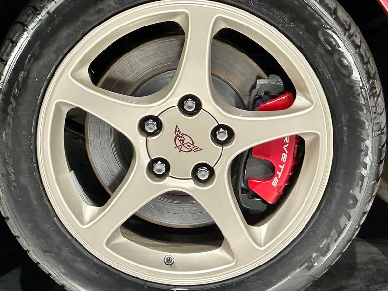 2003 Chevrolet Corvette 16