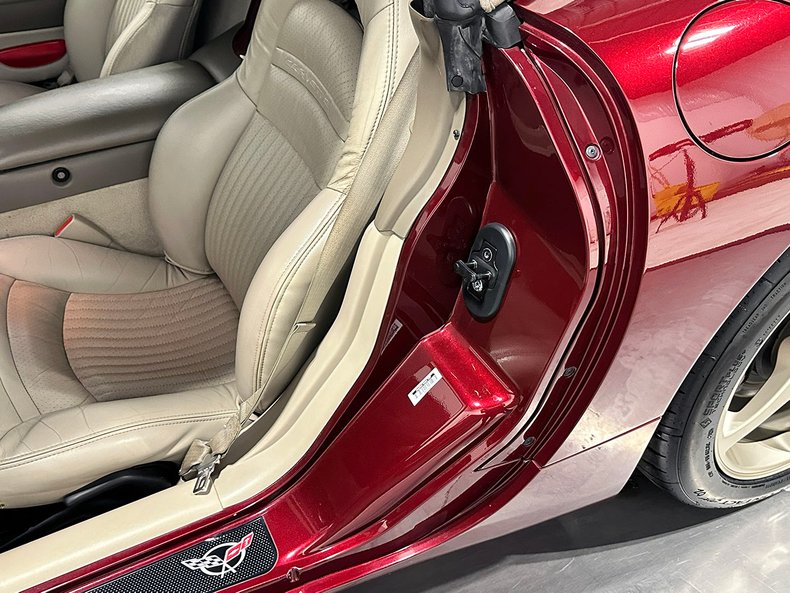 2003 Chevrolet Corvette 75