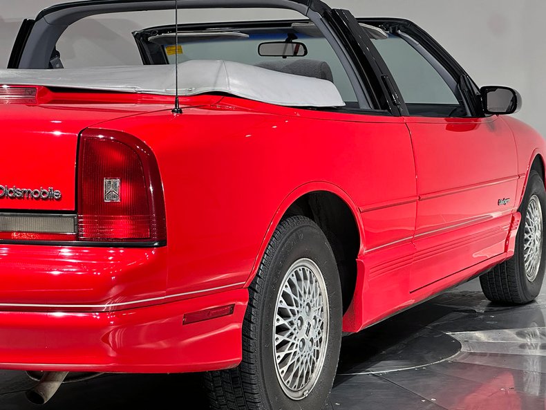 1991 Oldsmobile Cutlass 32