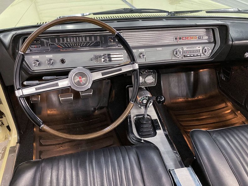 1965 Oldsmobile 442 18