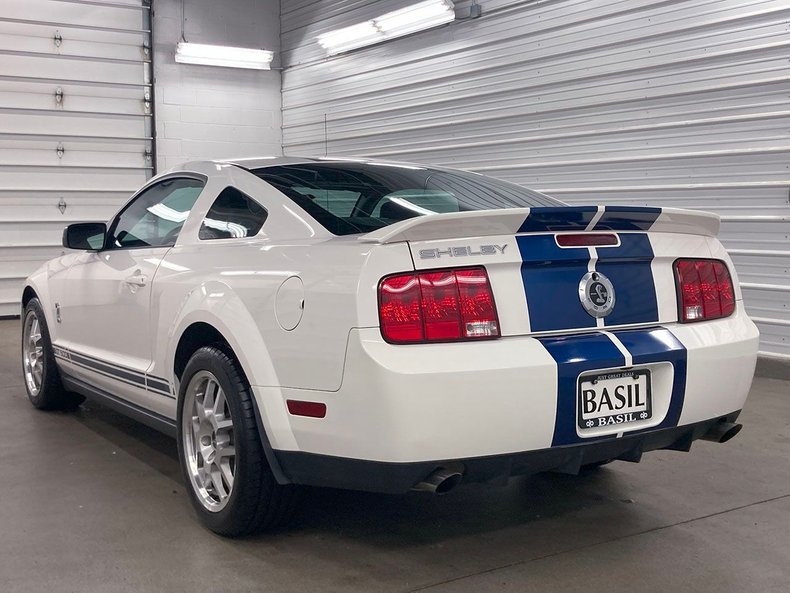 2007 Ford Mustang 9