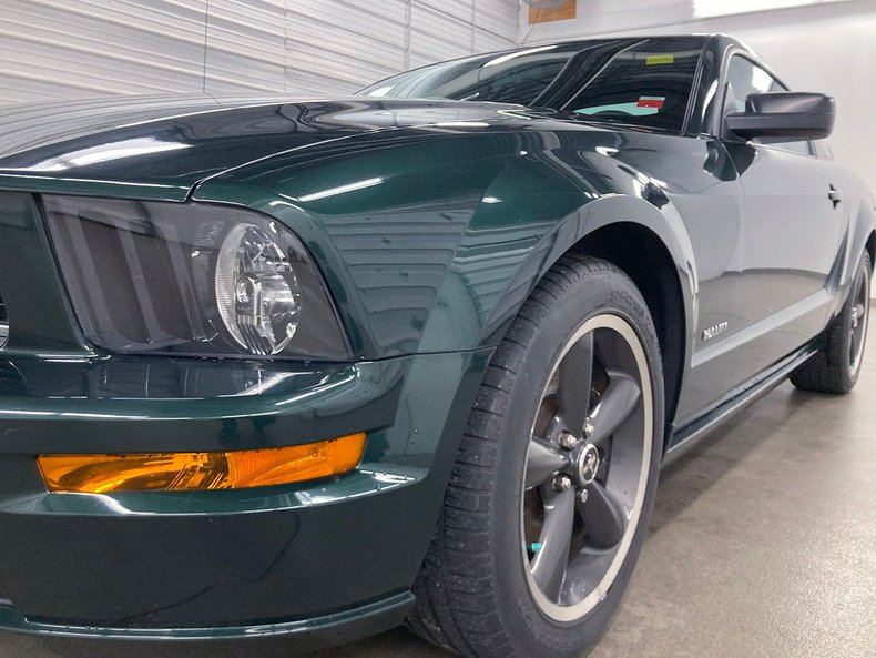 2009 Ford Mustang 14