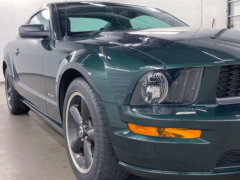 2009 Ford Mustang 16