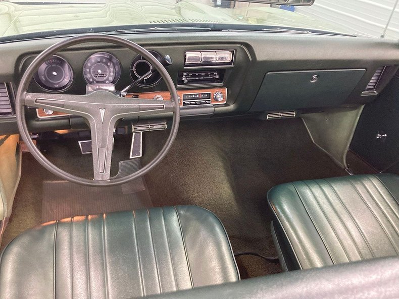 1969 Pontiac GTO 31