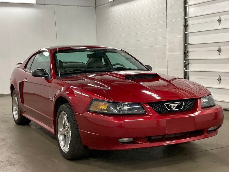 2003 Ford Mustang 37