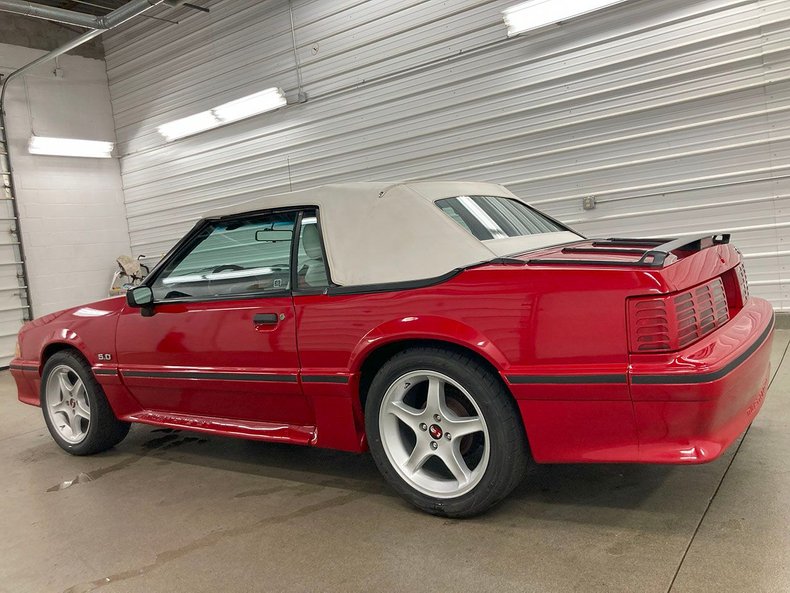 1989 Ford Mustang 55