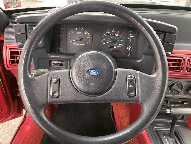 1989 Ford Mustang 77
