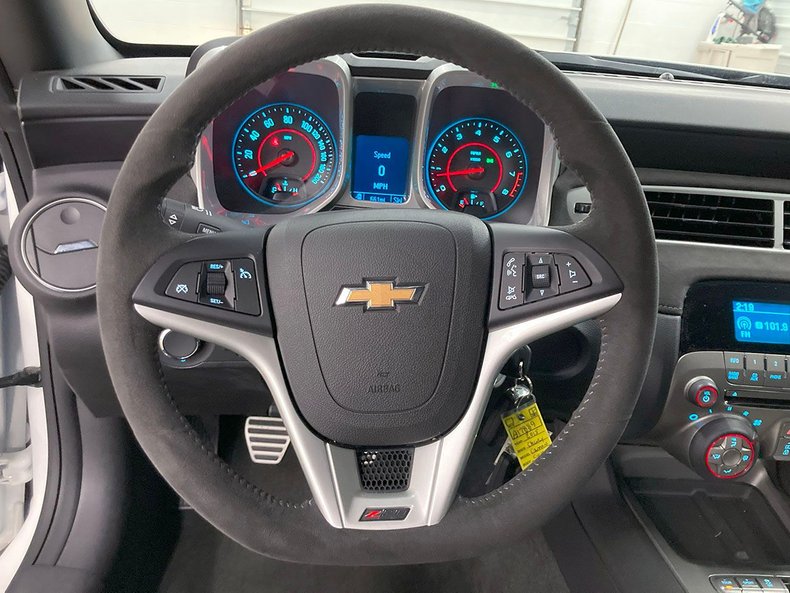 2015 Chevrolet Camaro 45