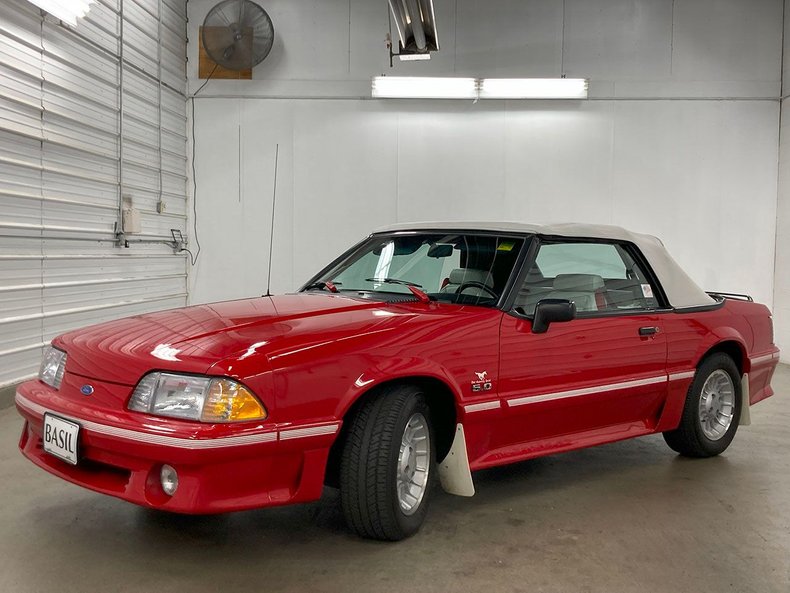 1990 Ford Mustang 68