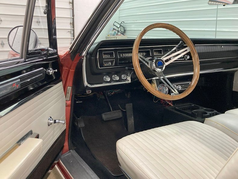 1967 Dodge Coronet 18