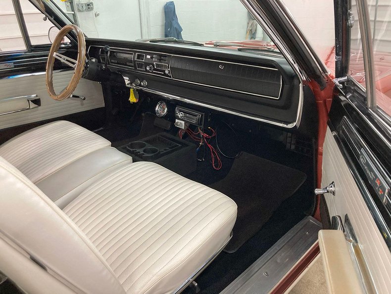 1967 Dodge Coronet 31