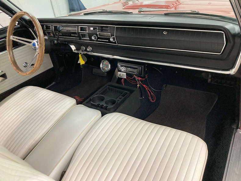 1967 Dodge Coronet 33