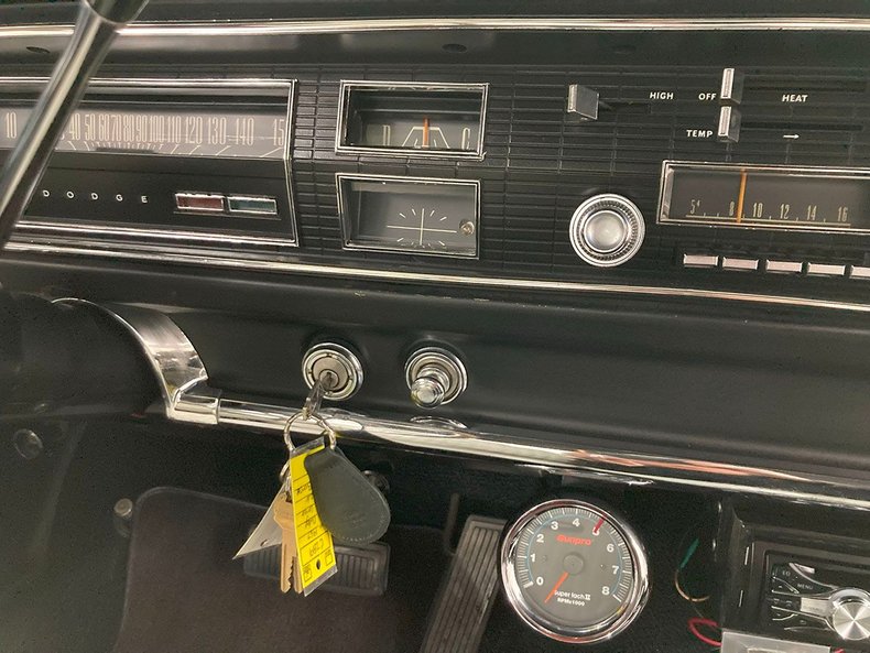 1967 Dodge Coronet 41
