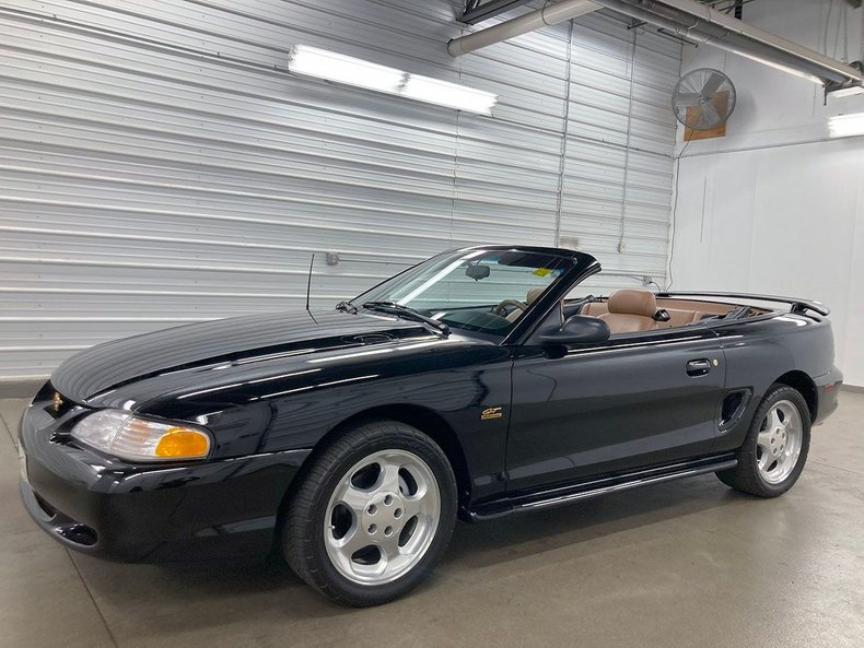 1995 Ford Mustang 26