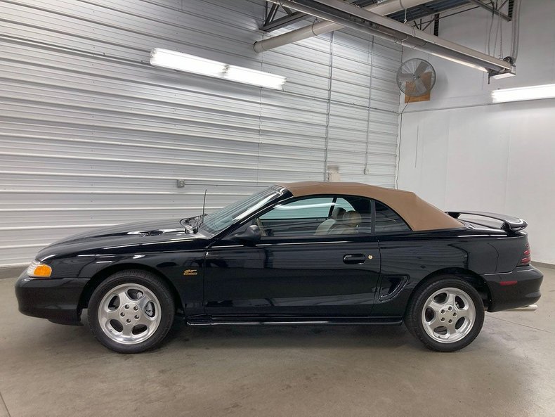 1995 Ford Mustang 61