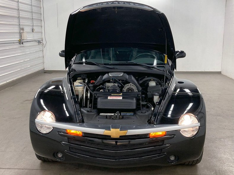 2004 Chevrolet SSR 54