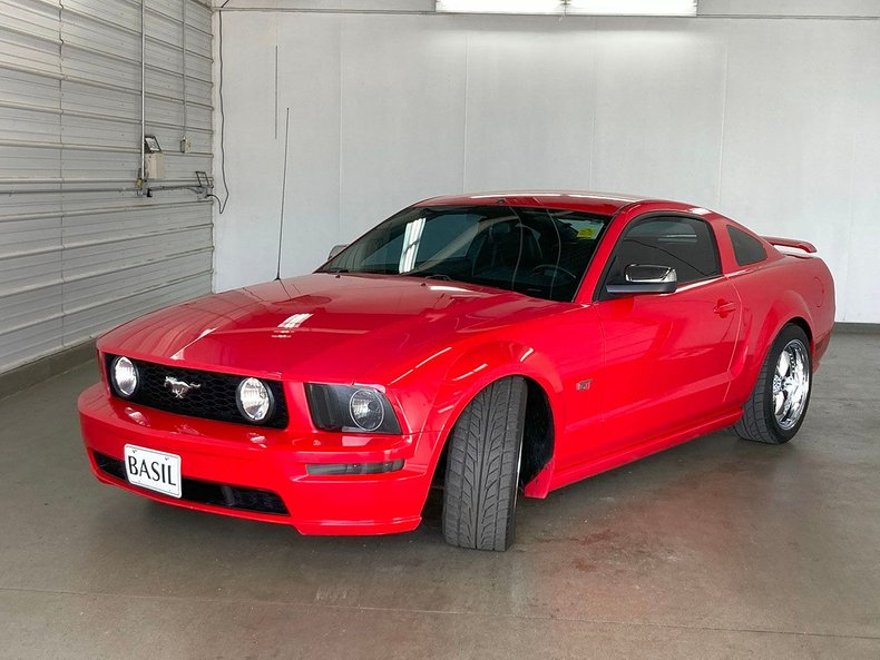 2005 Ford Mustang 65