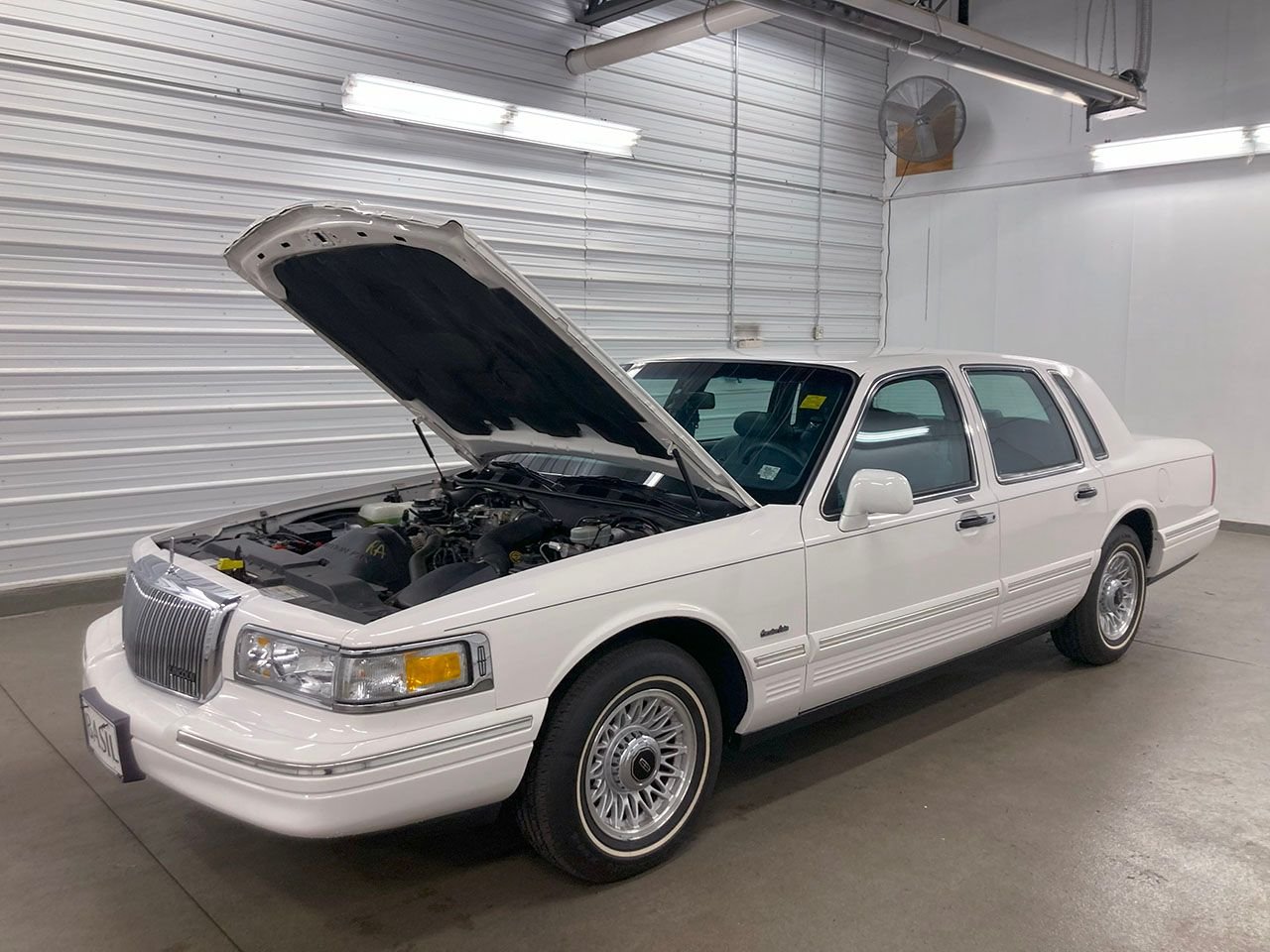 For Sale 1997 Lincoln Town Car
