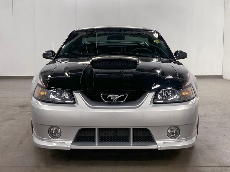 2004 Ford Mustang 4