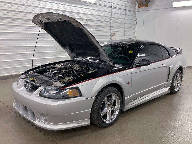 2004 Ford Mustang 40