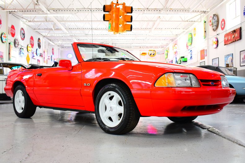 1992 Ford Mustang 3