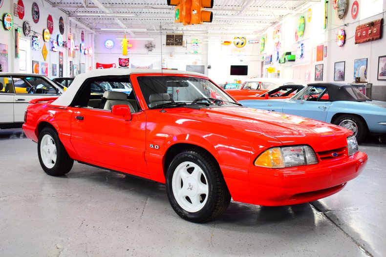 1992 Ford Mustang 55