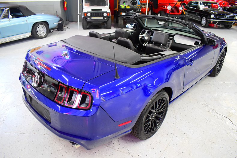 2014 Ford Mustang 21