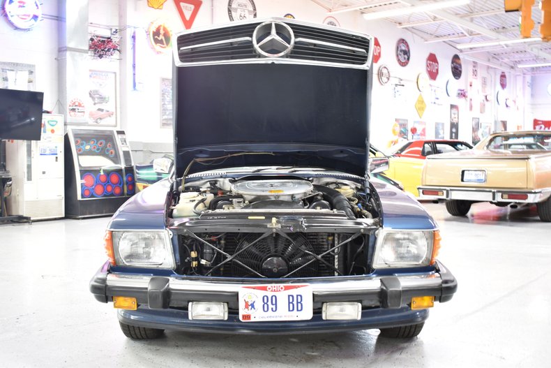 1989 Mercedes-Benz 560 Series 68