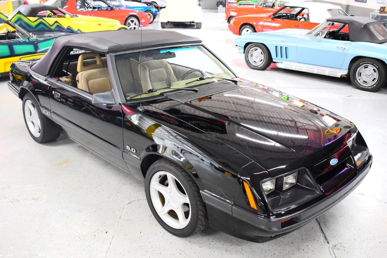 1986 Ford Mustang 12