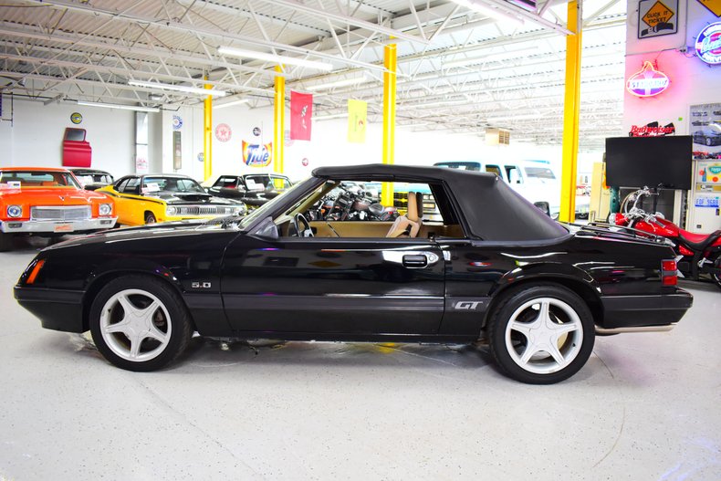 1986 Ford Mustang 29