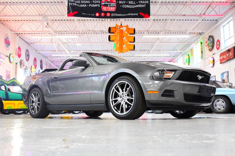 2011 Ford Mustang 3
