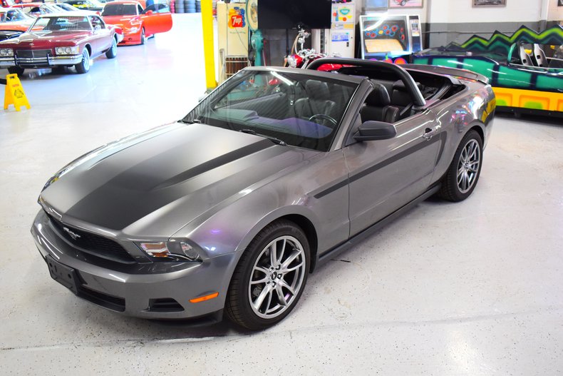 2011 Ford Mustang 8