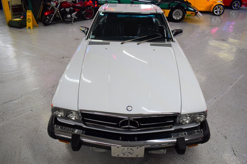 1988 Mercedes-Benz 560 32