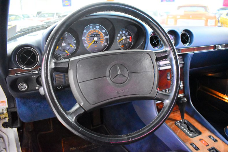1988 Mercedes-Benz 560 47