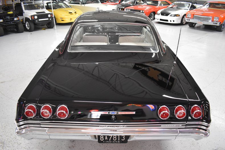 1965 Chevrolet Impala 15