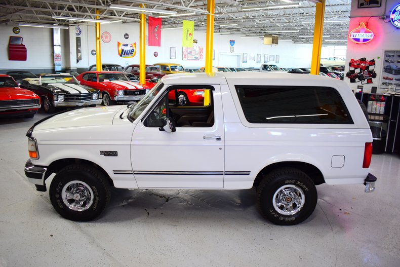 1994 Ford Bronco 11