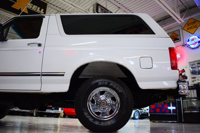 1994 Ford Bronco 21
