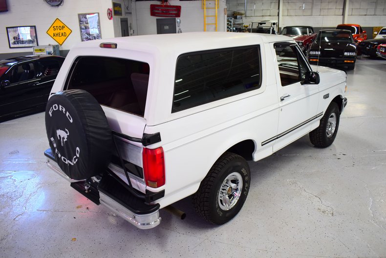 1994 Ford Bronco 29