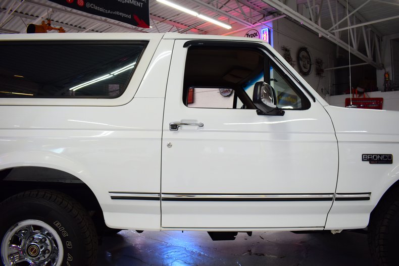 1994 Ford Bronco 38
