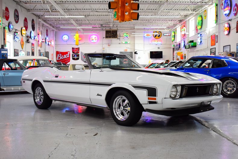 1973 Ford Mustang 1
