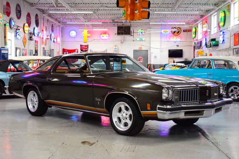 1975 Oldsmobile Cutlass 1